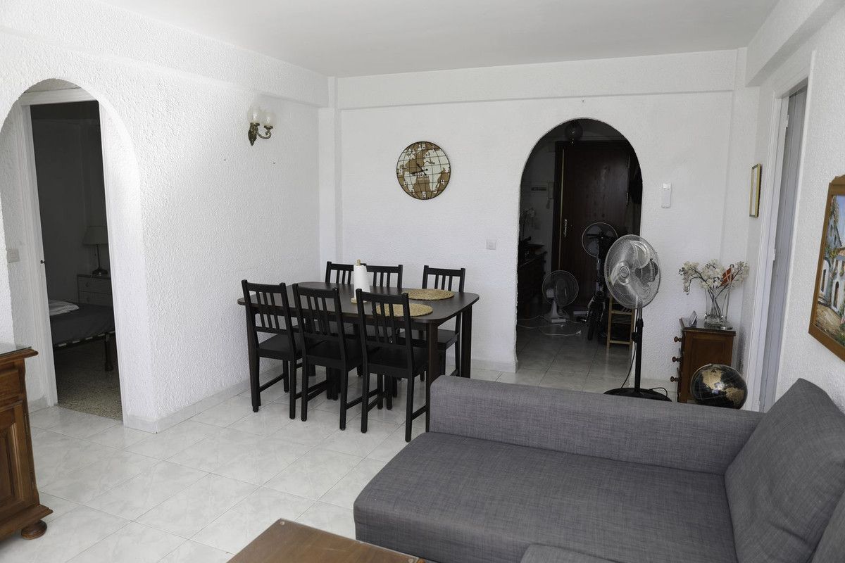 Appartement op de middelste verdieping in Los Boliches, Los Boliches, 5/12