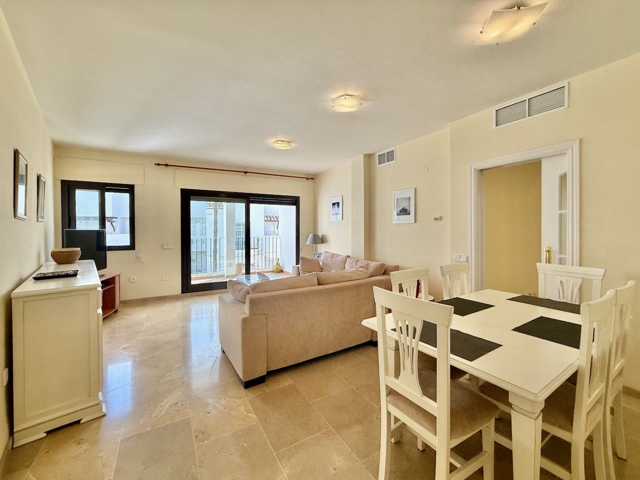 Apartment in Manilva, La Duquesa, Manilva, 9/12