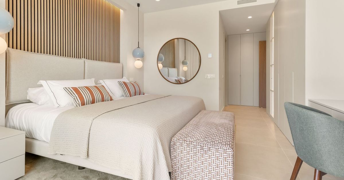 Apartment in der mittleren Etage in The Golden Mile, The Golden Mile, 12/12