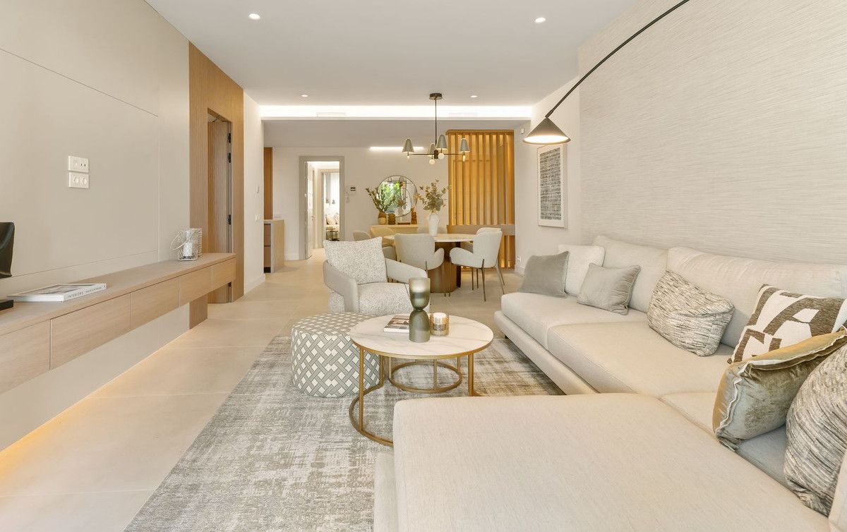 Apartment in der mittleren Etage in The Golden Mile, The Golden Mile, 5/12