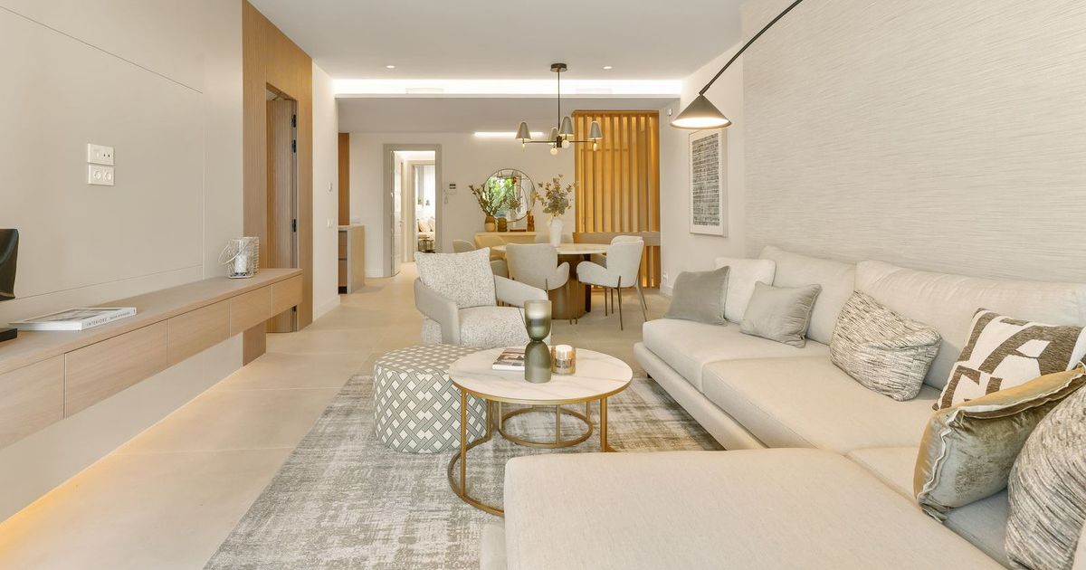 Apartment in der mittleren Etage in The Golden Mile, The Golden Mile, 5/12