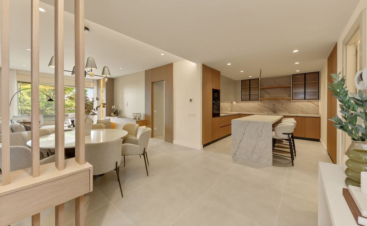 Apartment in der mittleren Etage in The Golden Mile, The Golden Mile, 6/12