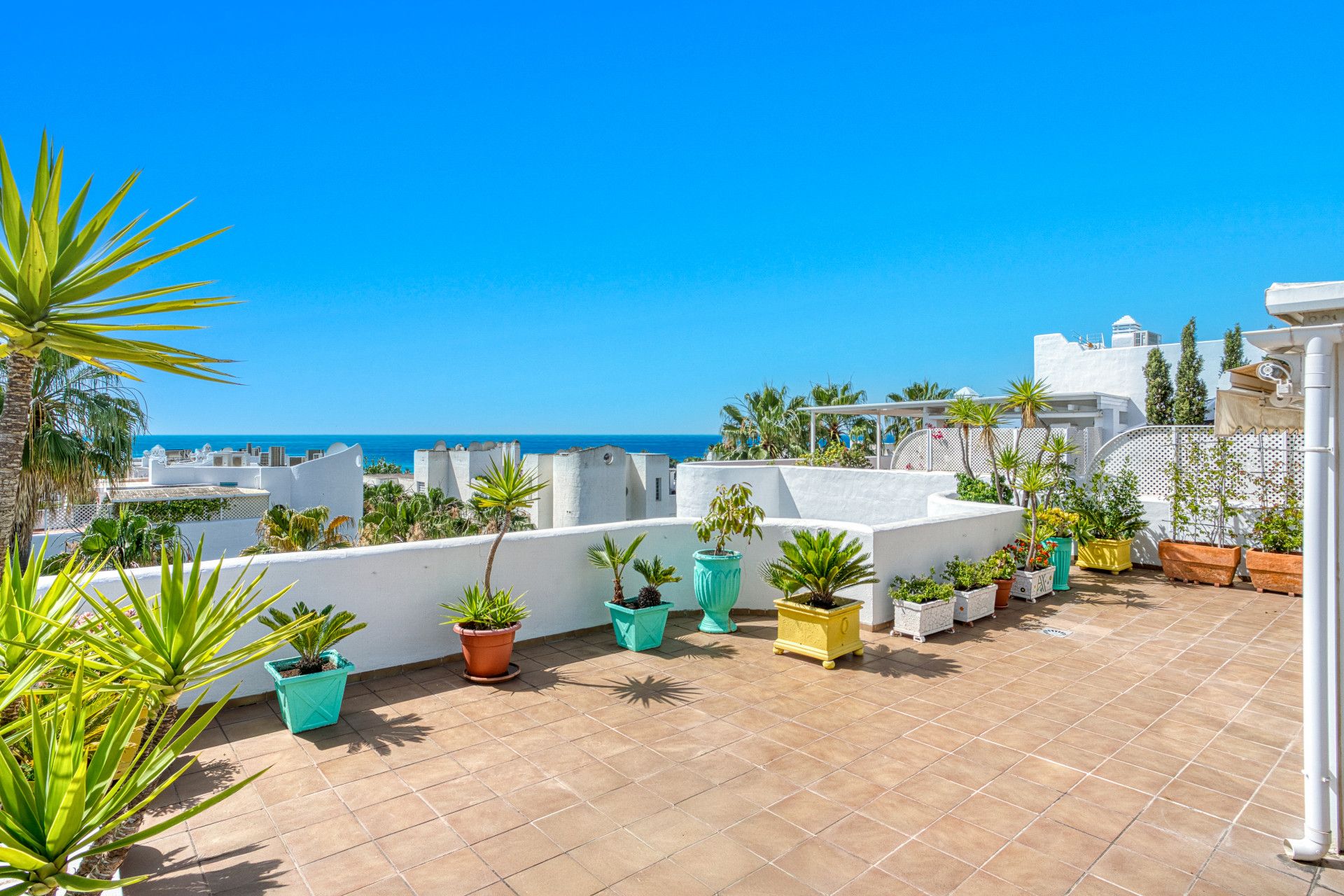 Duplex Penthouse in Marbella Golden Mile, Marbella Real, Marbella Golden Mile, 2/12