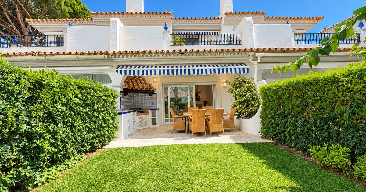 Townhouse in Cabopino, Cabopino, 1/12