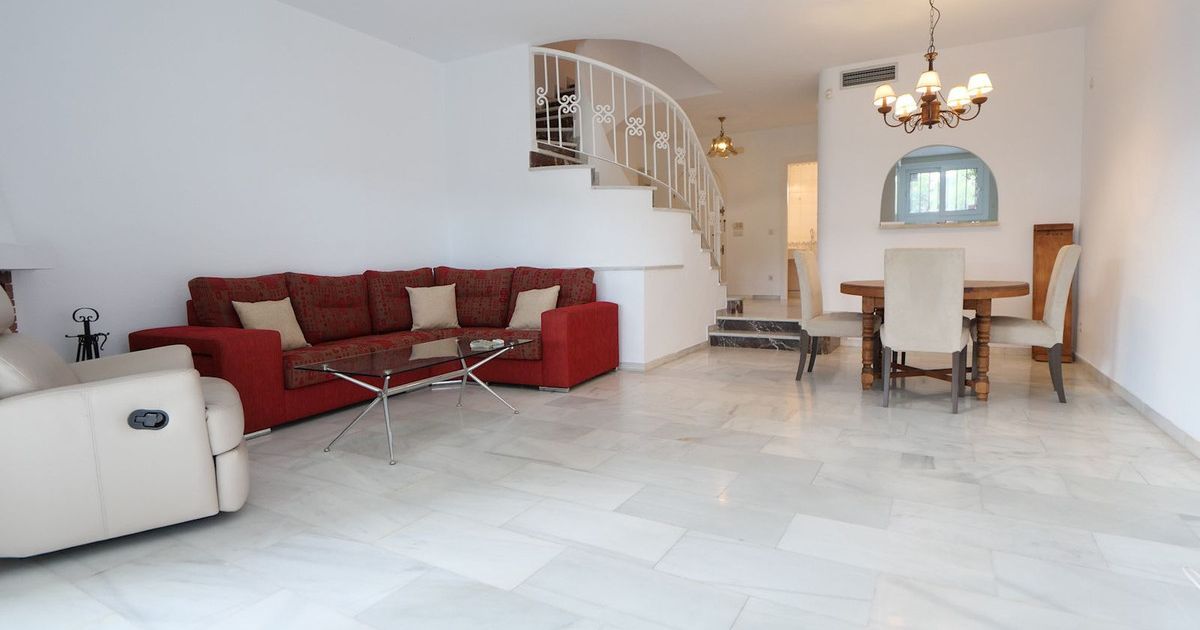 Townhouse in Cabopino, Cabopino, 4/12