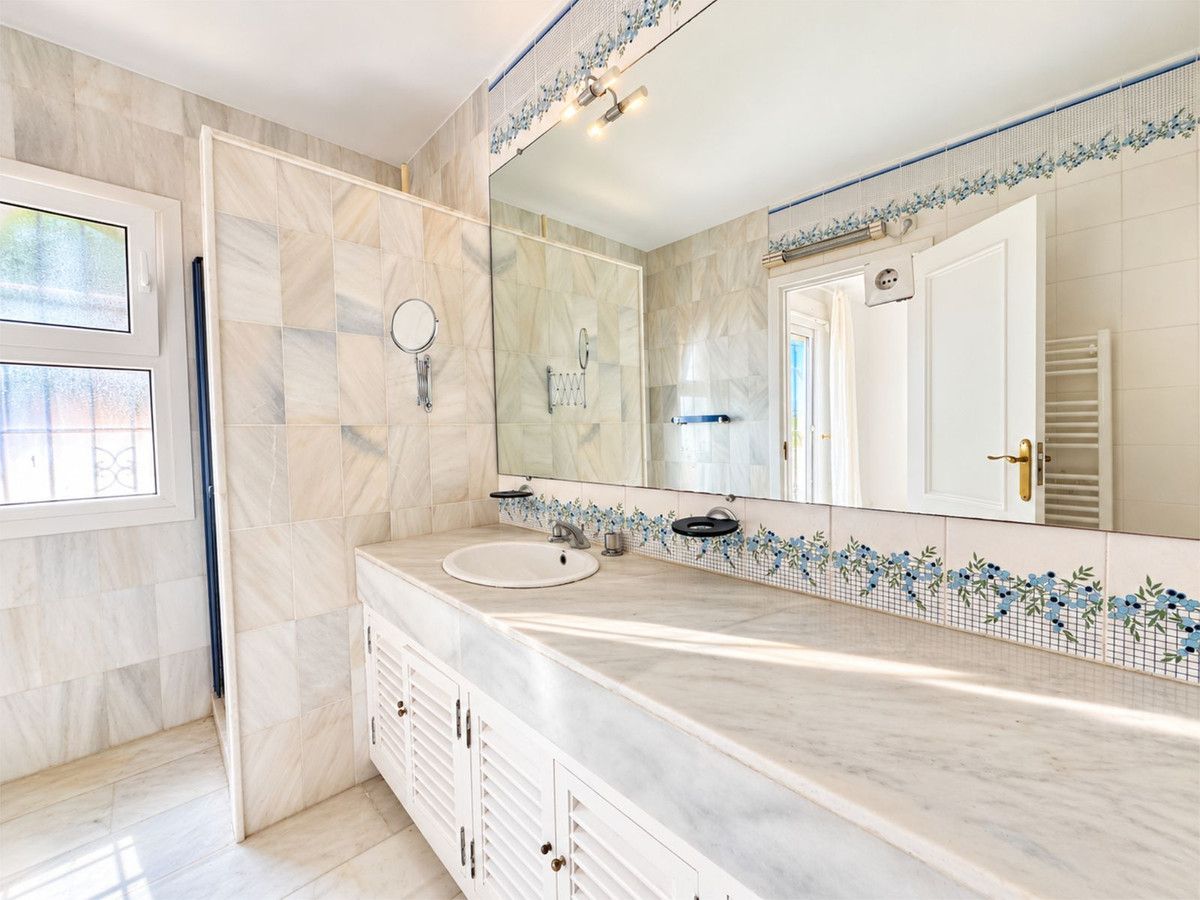 Townhouse in Cabopino, Cabopino, 10/12