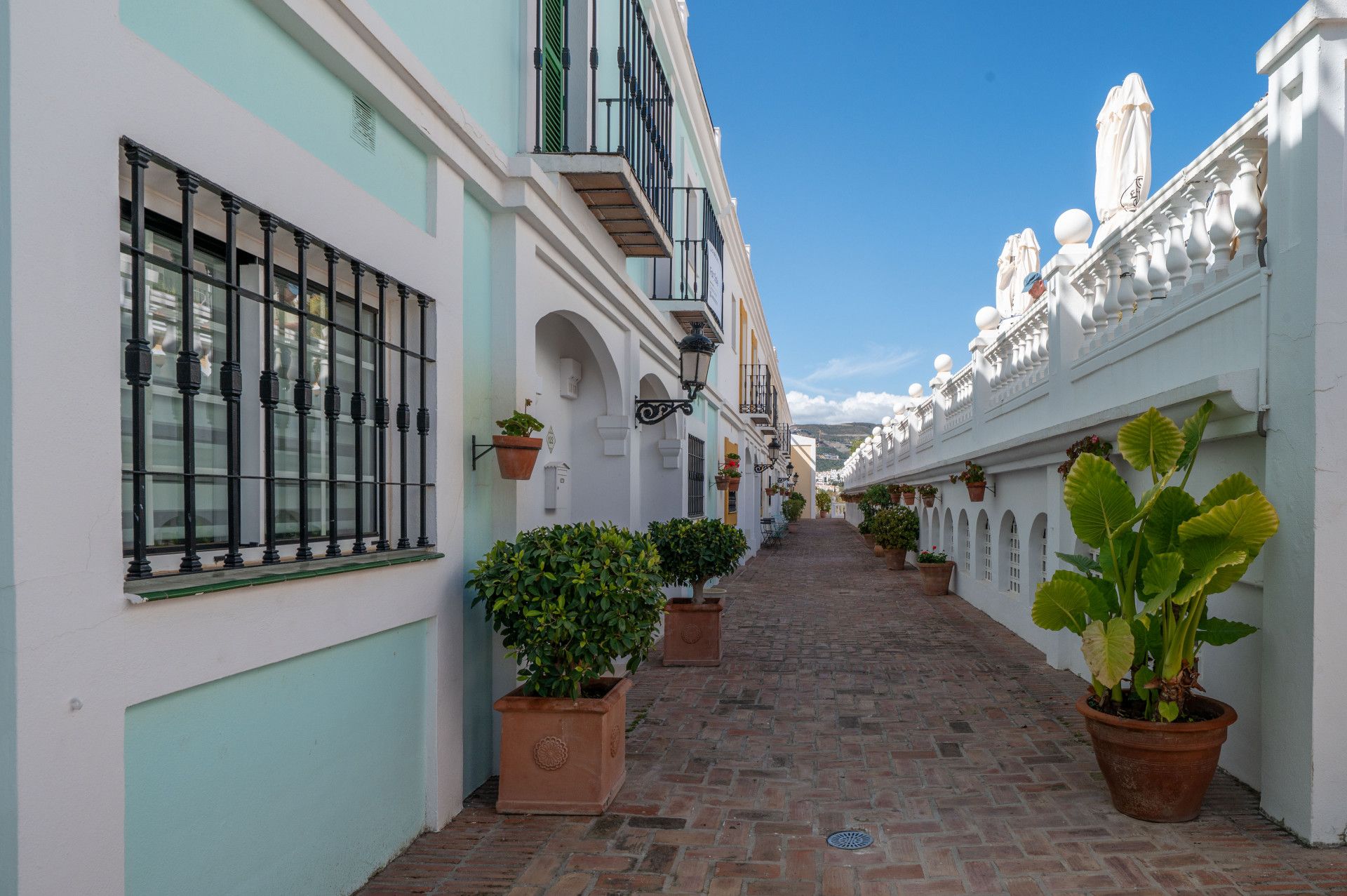 Townhouse in Nueva Andalucía, Aloha Pueblo, Nueva Andalucia, 6/12