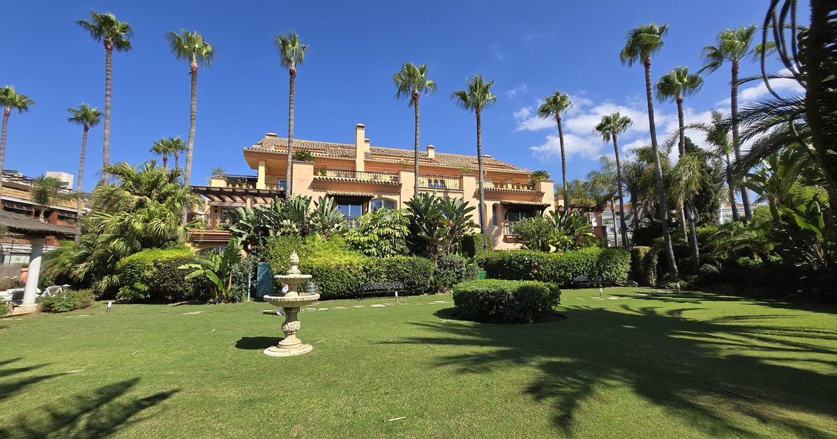 Lägenhet på markplan i Marbella - Puerto Banus, Casa Nova, Marbella - Puerto Banus, 1/12