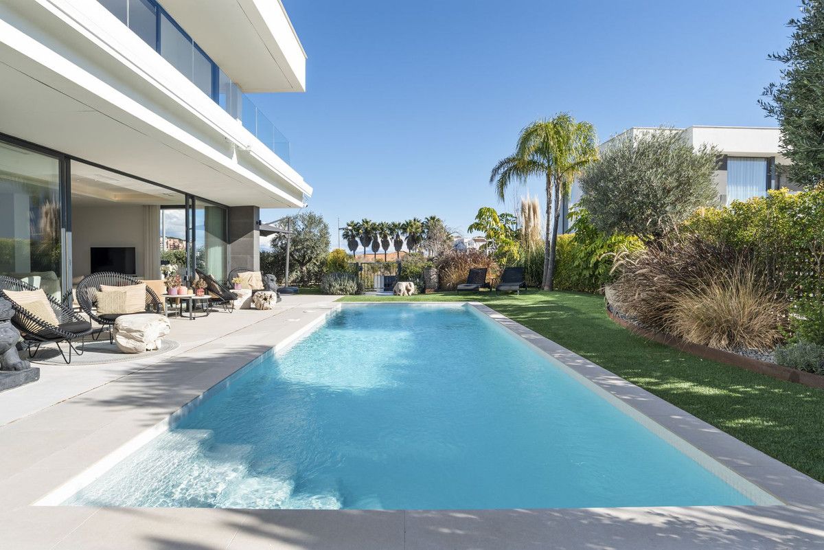 Vrijstaande villa in Manilva, Manilva, 3/12