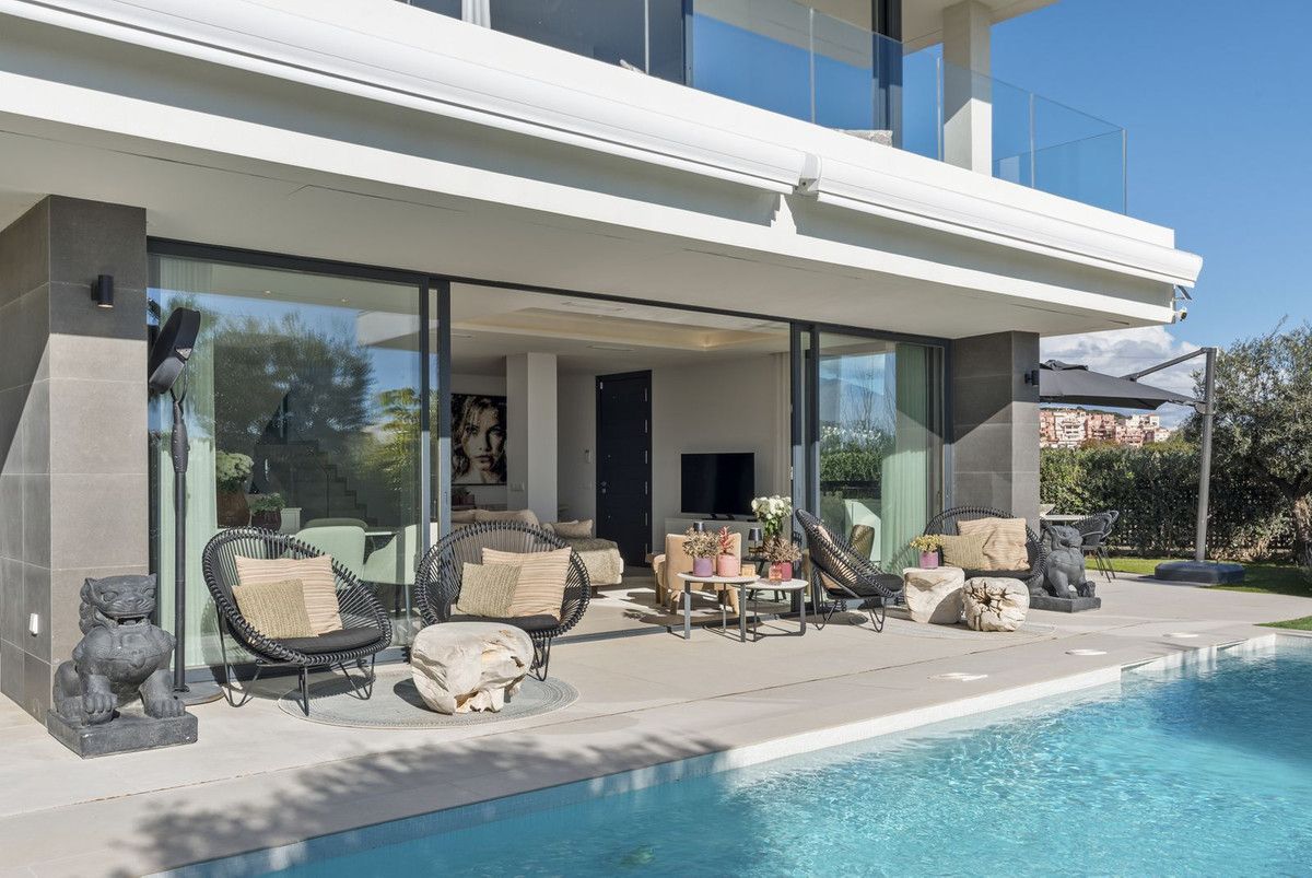 Vrijstaande villa in Manilva, Manilva, 4/12