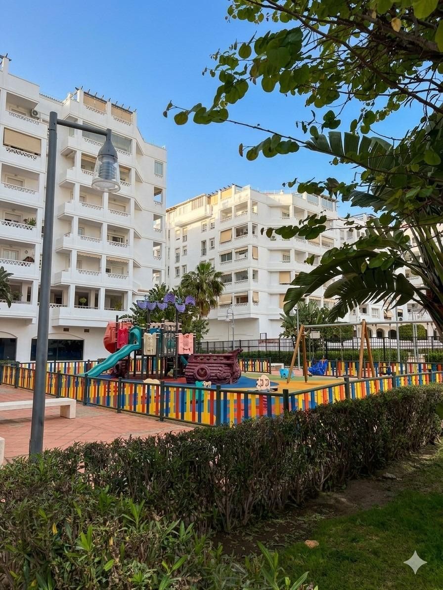 Penthouse in Marbella, Marbella, 1/12