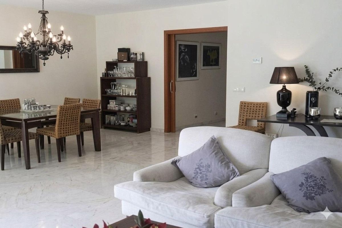 Penthouse in Marbella, Marbella, 6/12