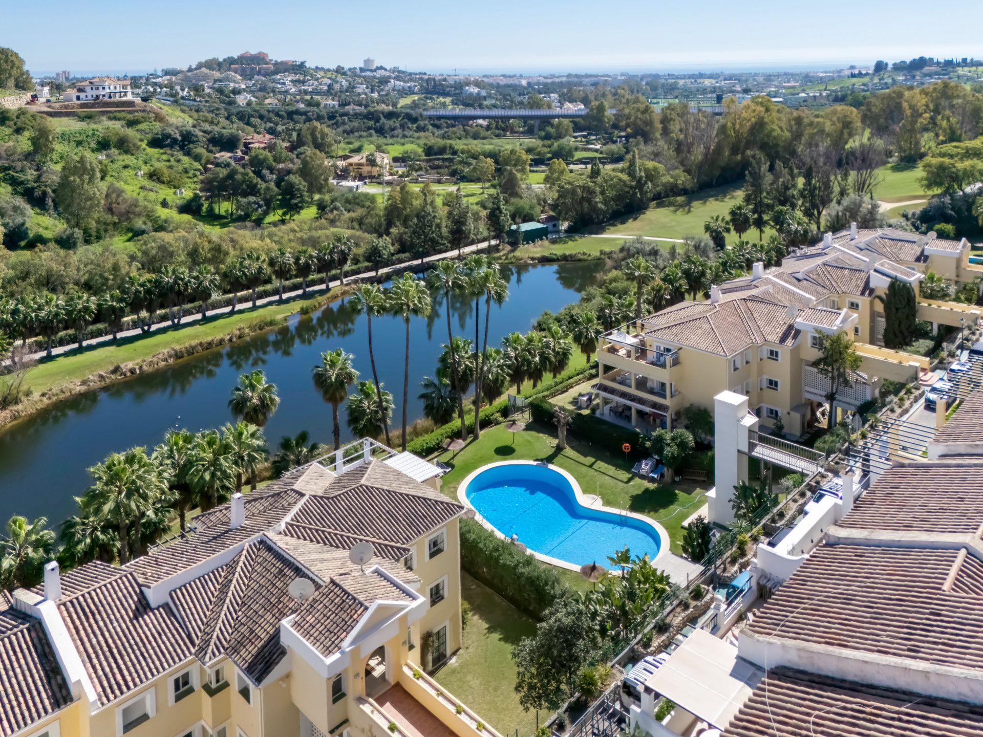 Penthouse in Benahavis, La Quinta, Benahavis, 3/12