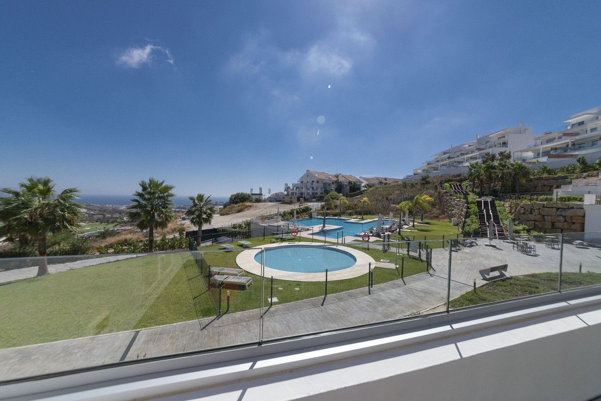 Апартамент на нижнем этаже в Calanova Golf, Calanova Golf, 1/12