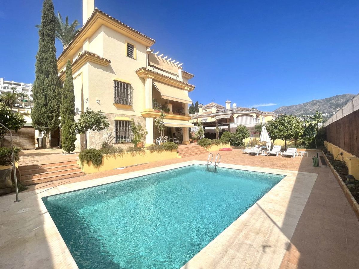 Отдельно стоящая вилла в Mijas, Mijas, 1/12