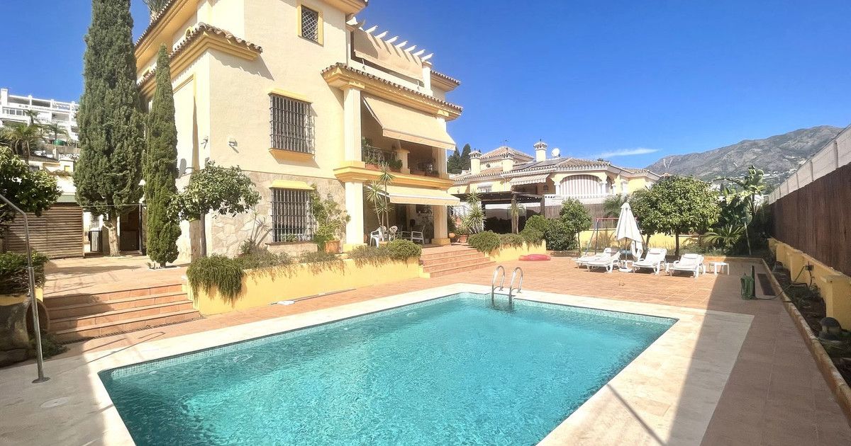 Отдельно стоящая вилла в Mijas, Mijas, 1/12