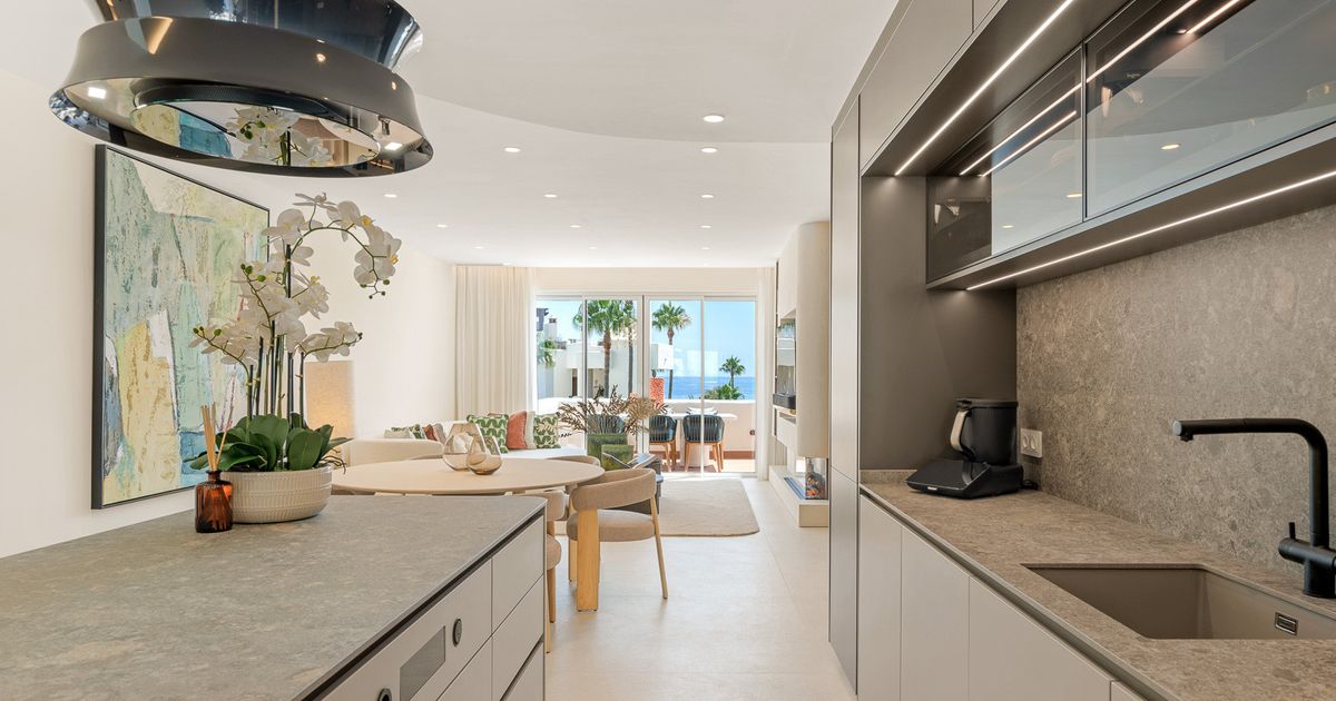Penthouse in Estepona, Bahía del Velerín, Estepona, 10/12