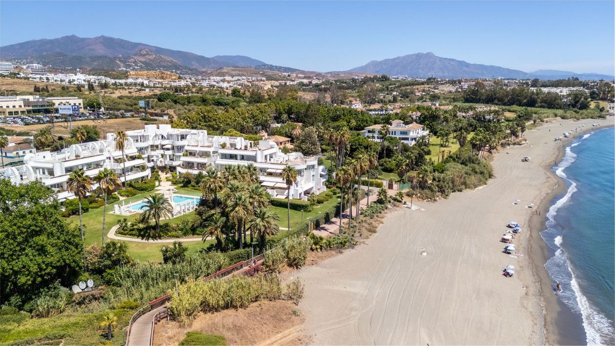 Lägenhet på mittenplan i Estepona, Estepona, 4/12