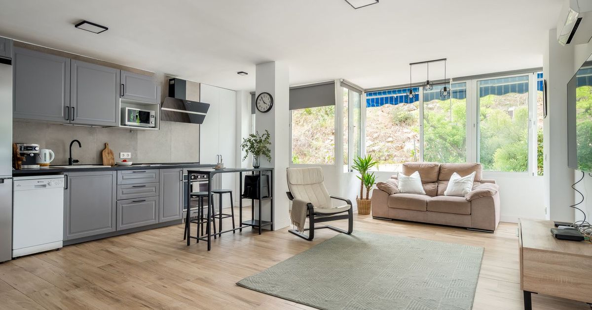 Middle Floor Apartment in Benalmadena, Benalmadena, 1/12