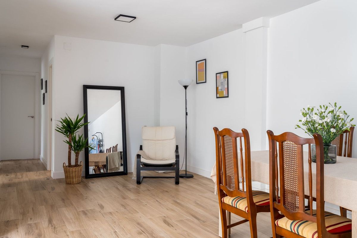 Middle Floor Apartment in Benalmadena, Benalmadena, 10/12