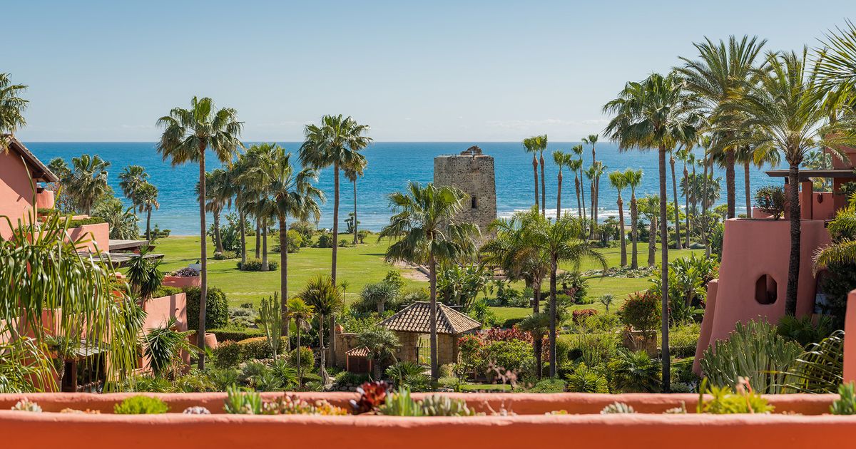 Duplex Penthouse in Estepona, Torre Bermeja, Estepona, 1/12