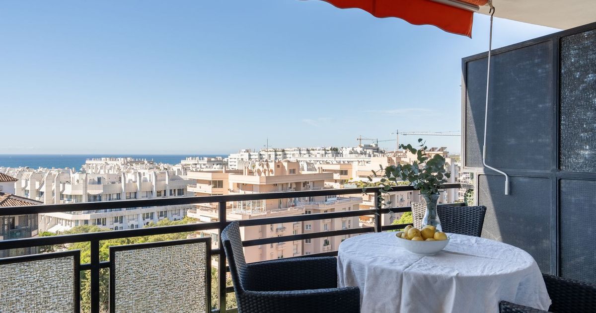 Wohnung in mittlerer Etage in Marbella, Marbella, 2/12