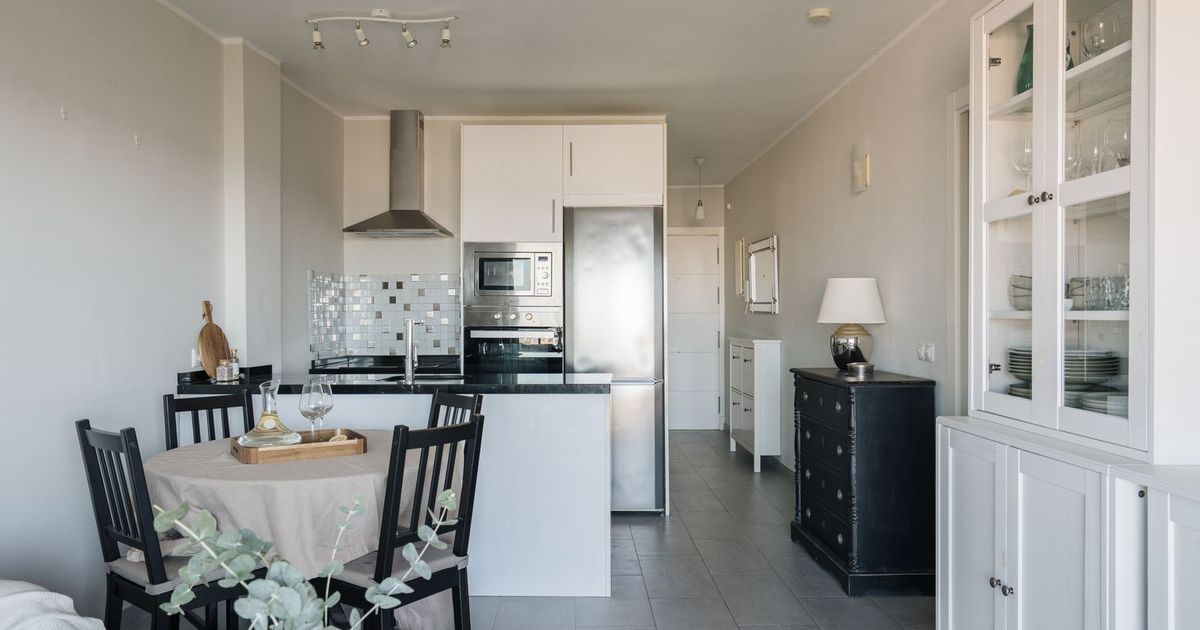Wohnung in mittlerer Etage in Marbella, Marbella, 6/12