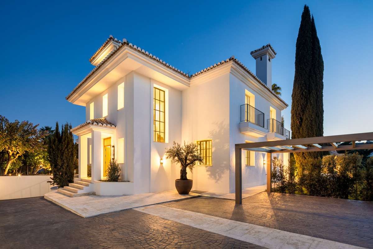 Villa à Marbella, Marbella, 12/12