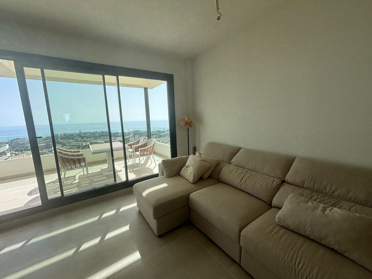 Top Floor Appartement in Benalmadena, Benalmadena, 12/12