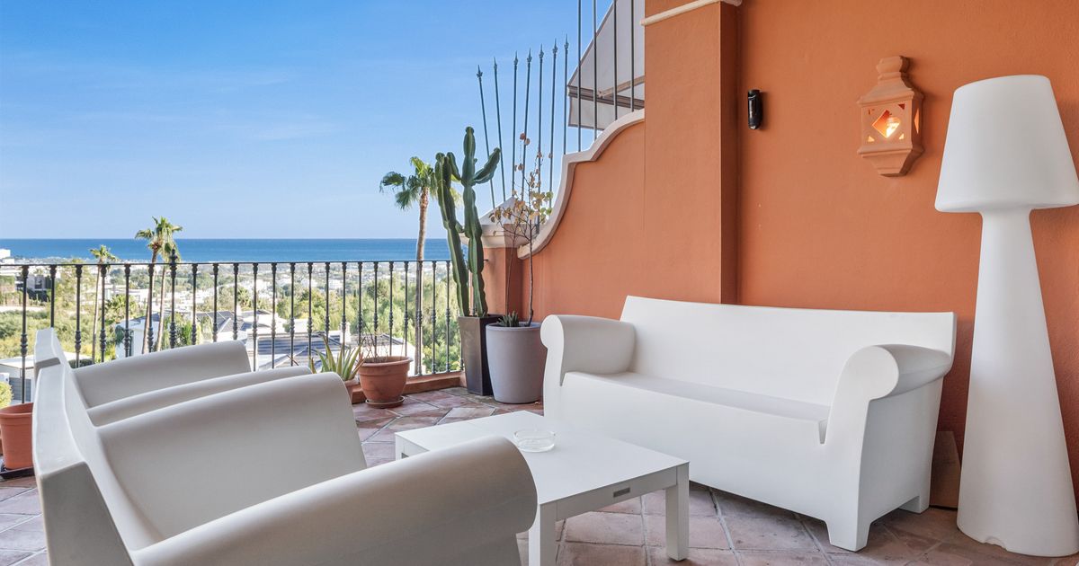 Dwupoziomowy penthouse w Benahavis, Monte Halcones, Benahavis, 1/12