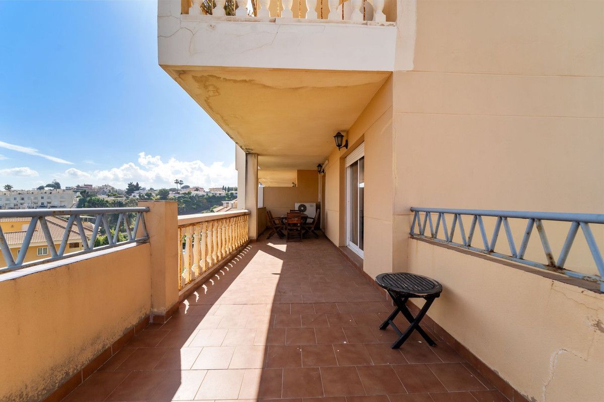 Квартира на среднем этаже в Fuengirola, Fuengirola, 3/12