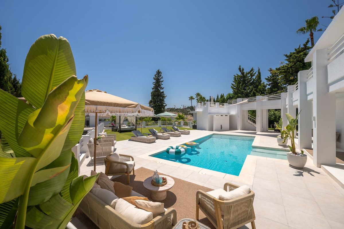 Freistehende Villa in Nueva Andalucía, Nueva Andalucía, 2/12