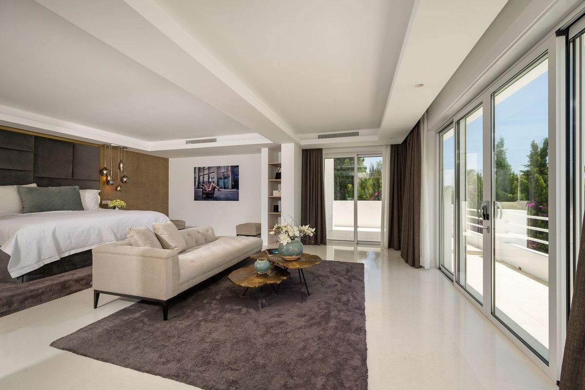 Freistehende Villa in Nueva Andalucía, Nueva Andalucía, 6/12