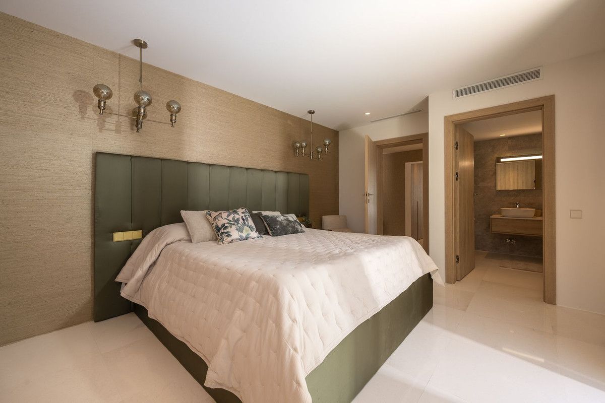 Freistehende Villa in Nueva Andalucía, Nueva Andalucía, 9/12
