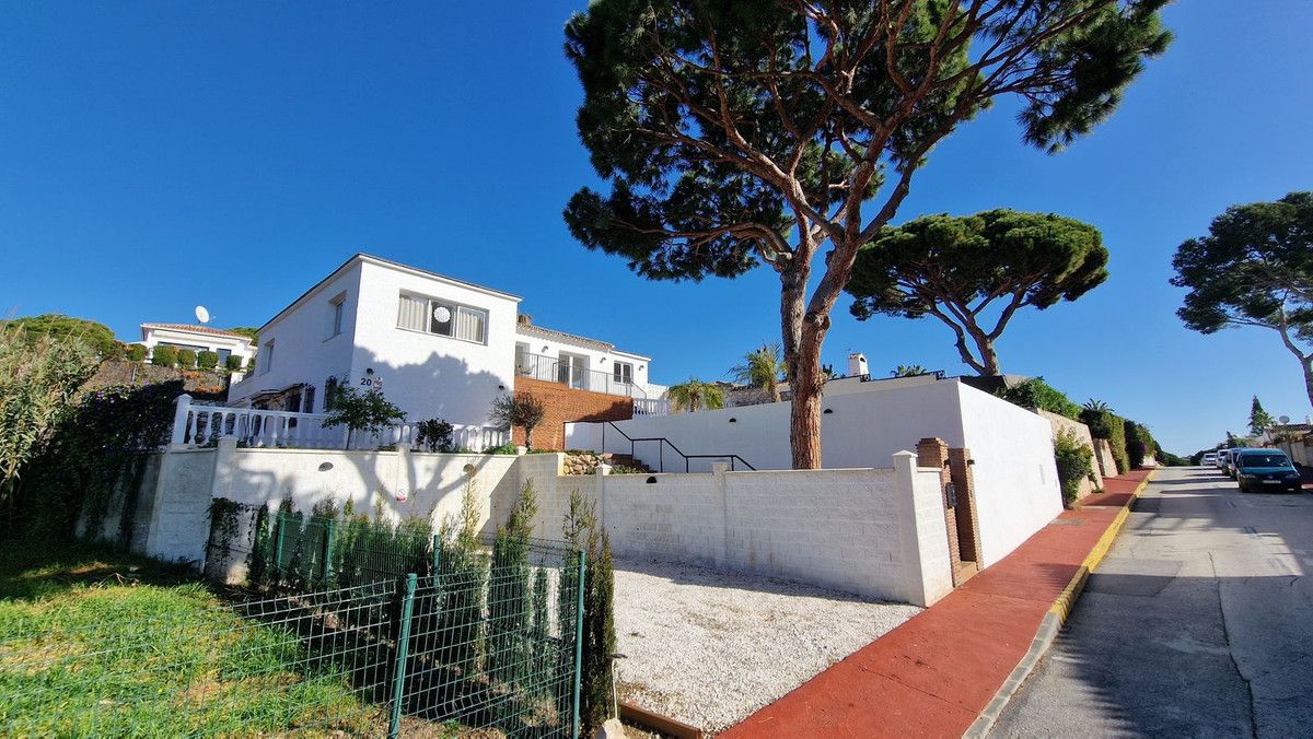 Villa Independiente en Calahonda, Calahonda, 2/12