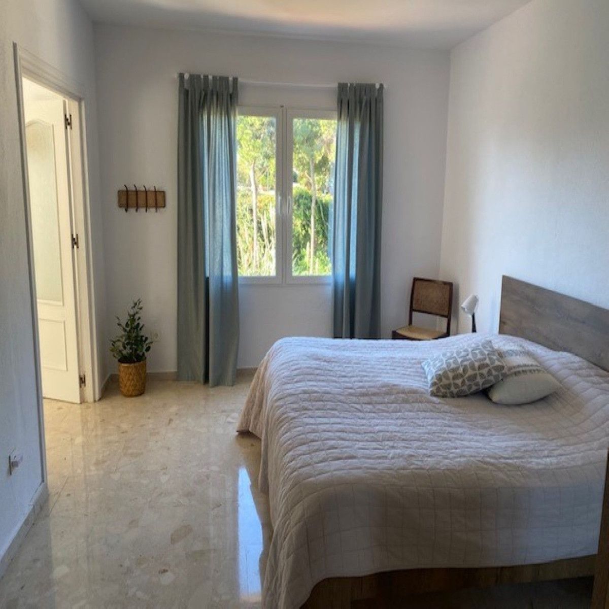 Villa Independiente en Calahonda, Calahonda, 7/12