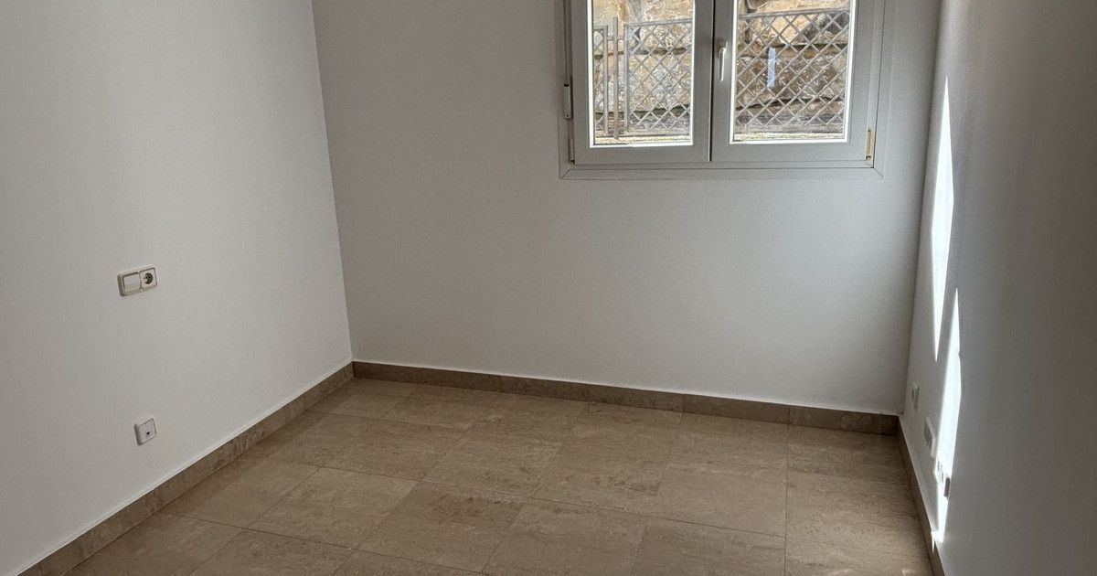Middle Floor Apartment in La Duquesa, La Duquesa, 10/12