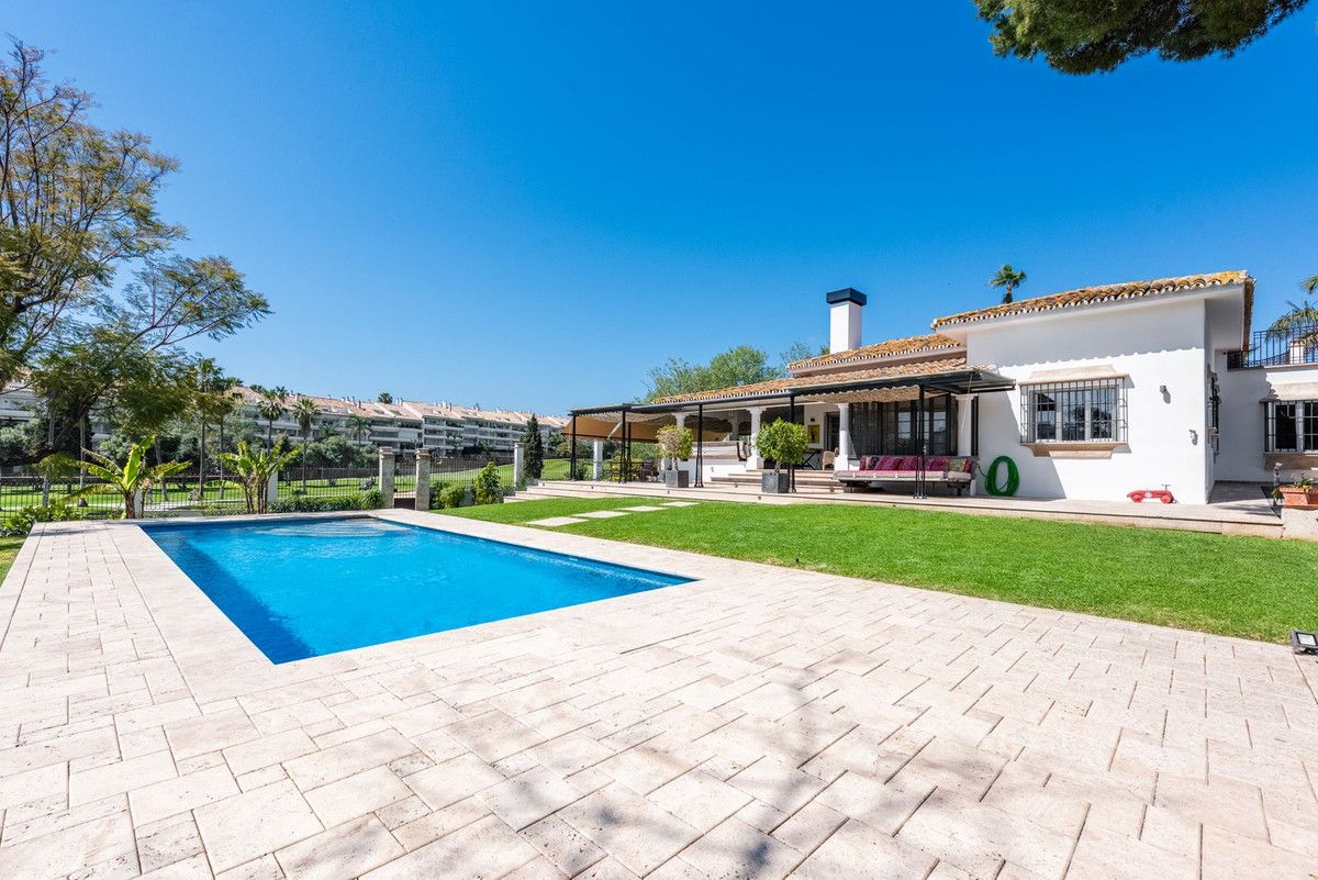 Detached Villa in San Pedro de Alcántara, San Pedro de Alcántara, 4/12
