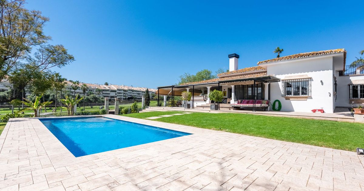 Detached Villa in San Pedro de Alcántara, San Pedro de Alcántara, 4/12