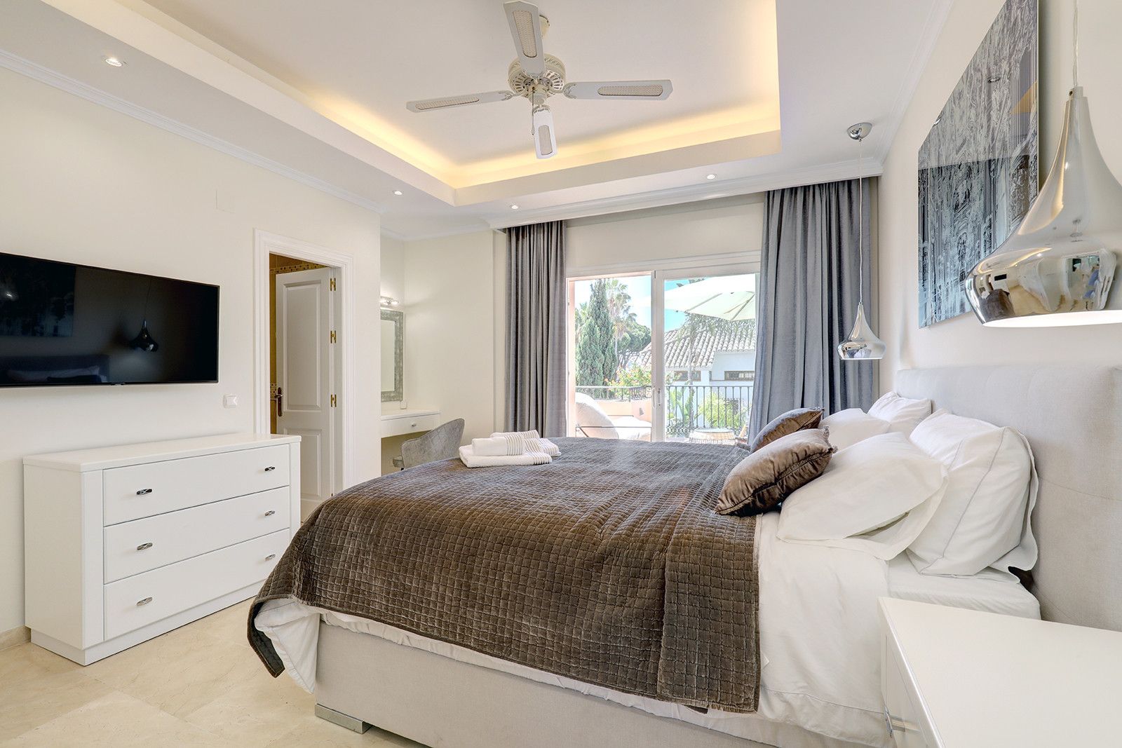 Villa en Marbella East, Cabopino, Marbella East, 11/12