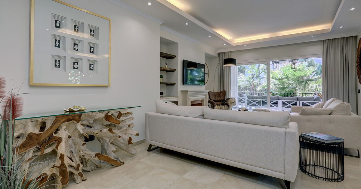 Villa en Marbella East, Cabopino, Marbella East, 4/12