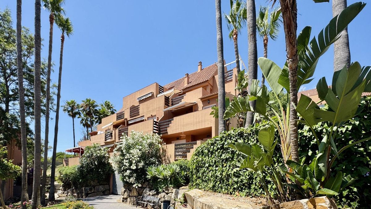 Квартира на среднем этаже в Casares Playa, Casares Playa, 2/12