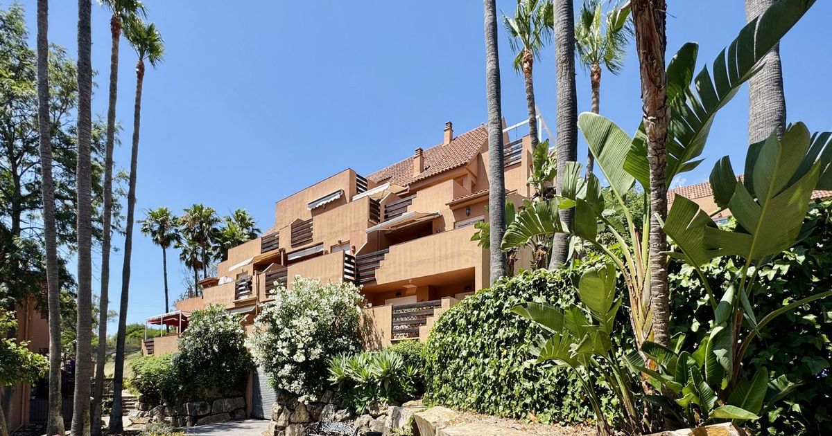 Квартира на среднем этаже в Casares Playa, Casares Playa, 2/12