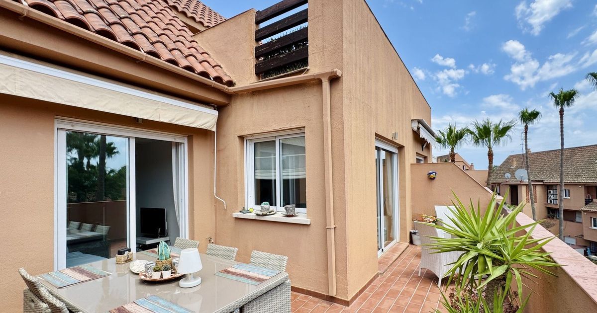 Квартира на среднем этаже в Casares Playa, Casares Playa, 3/12