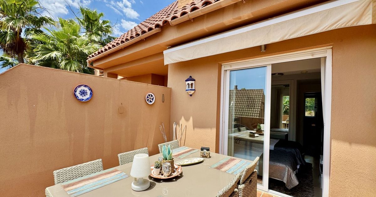 Квартира на среднем этаже в Casares Playa, Casares Playa, 8/12