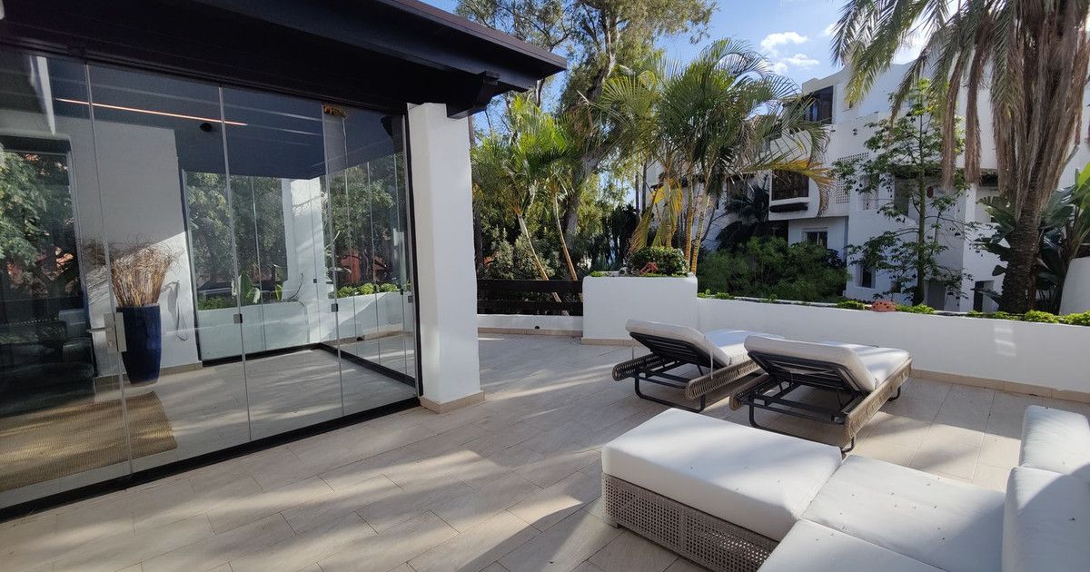Penthouse Duplex in Puerto Banús, Puerto Banús, 2/12