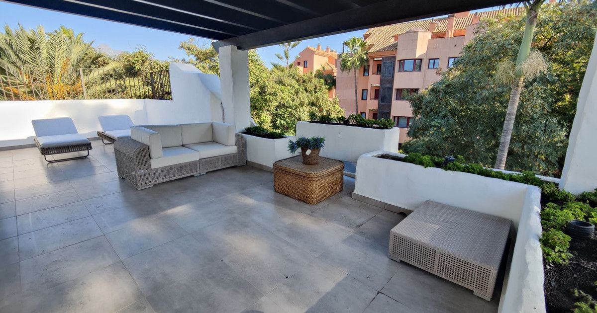 Penthouse Duplex in Puerto Banús, Puerto Banús, 12/12