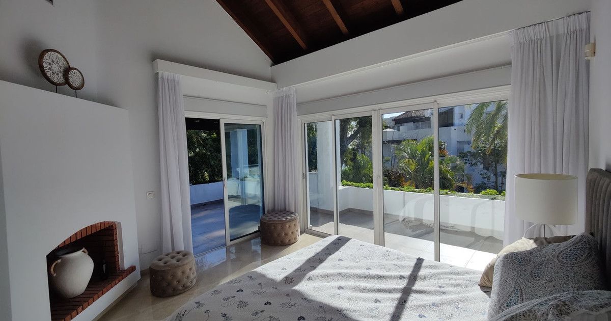 Penthouse Duplex in Puerto Banús, Puerto Banús, 10/12