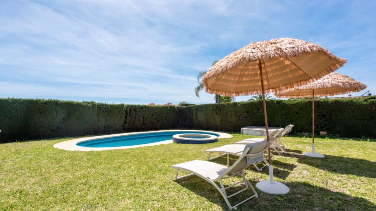 Fristående villa i Estepona, Estepona, 11/12