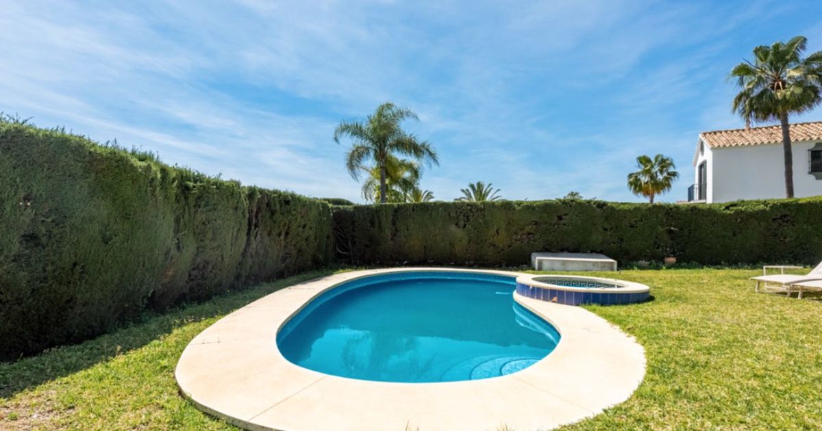Fristående villa i Estepona, Estepona, 12/12